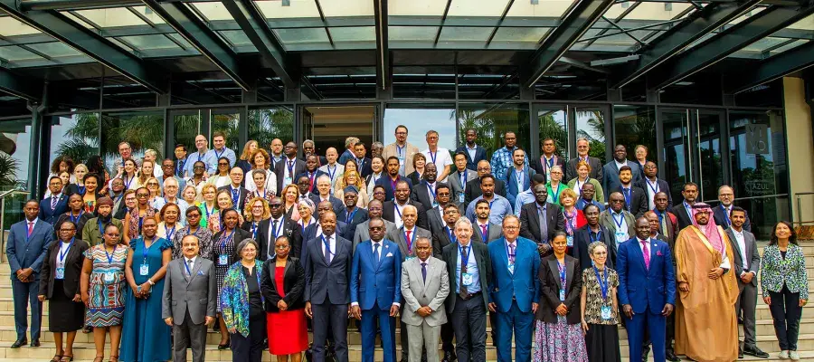 Group photograph of delegates attending the IANPHI 2025 Annual Meeting, Maputo