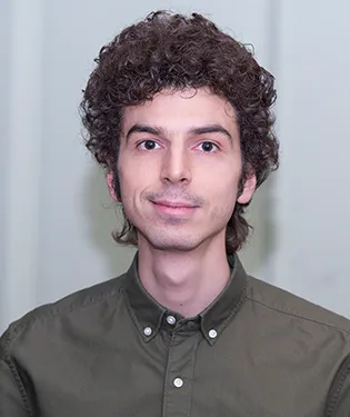 headshot of Christos Stefanidis