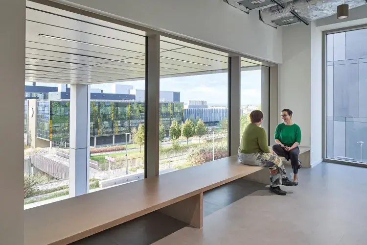 Usher Building Seating Area - Floor 1 | ©Hufton+Crow