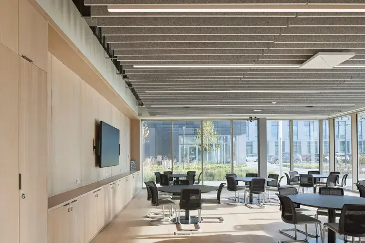 Usher Engage | ©Hufton+Crow