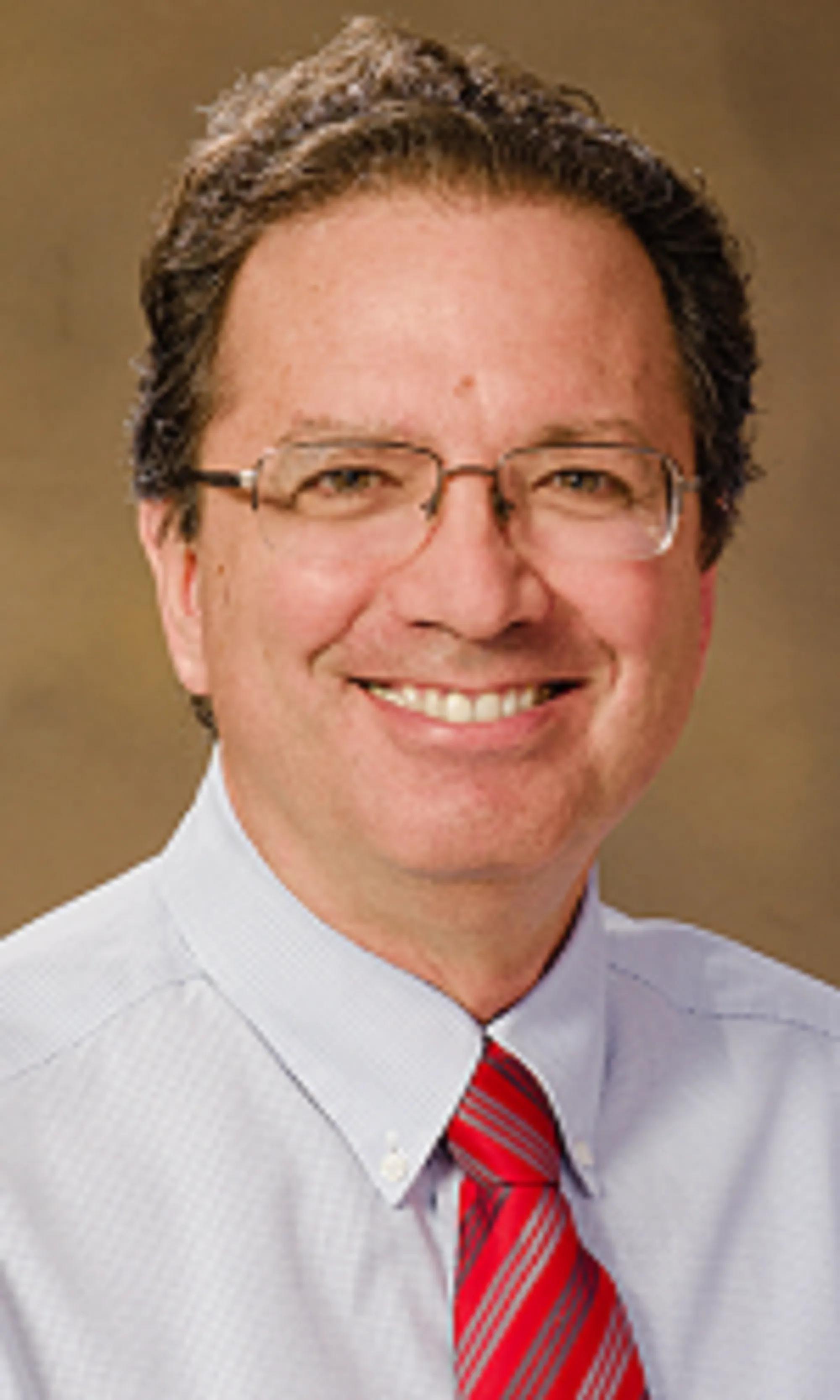 Professor Fernando Martinez
