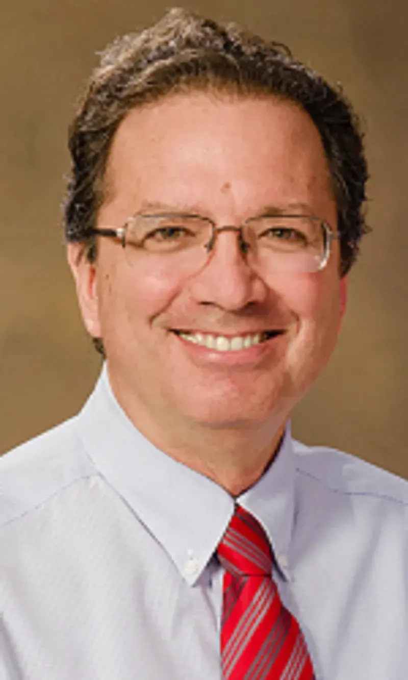 Professor Fernando Martinez