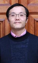 Headshot of Huayi Huang