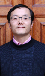 Headshot of Huayi Huang
