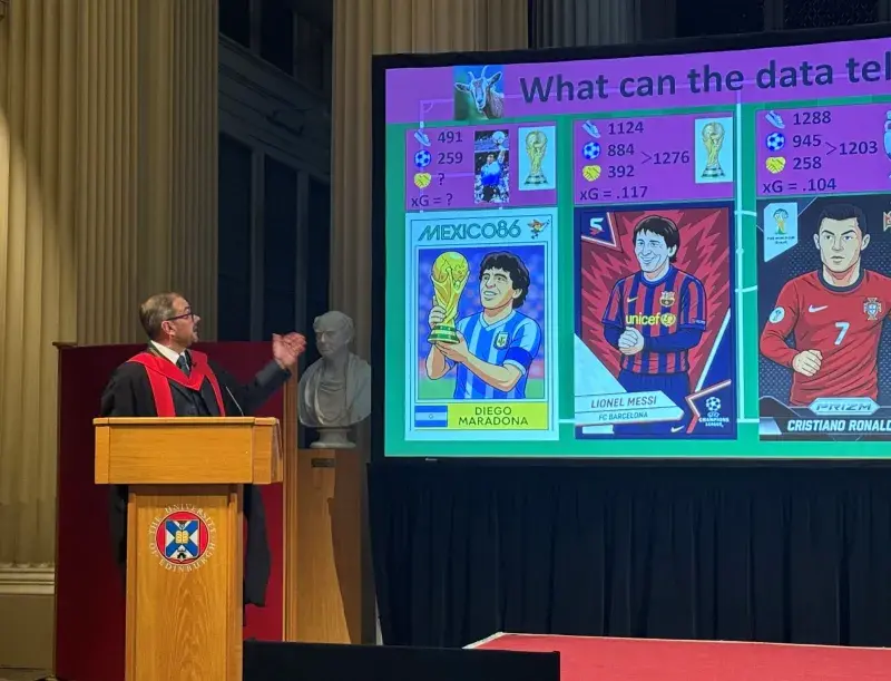 Professor Steven Yule presenting his 2025 inaugural lecture