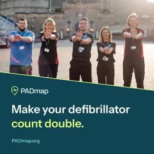 Photograph of first responders ready to start CPR | PADmap | Make your defibrillator count double | padmap.org