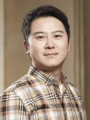 Dr Daniel Chen