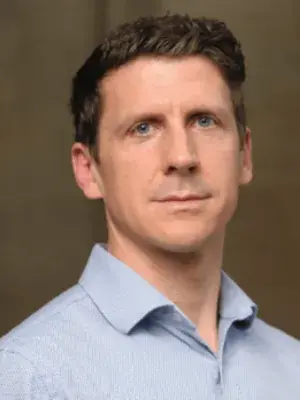 Dr Stuart Faulkner