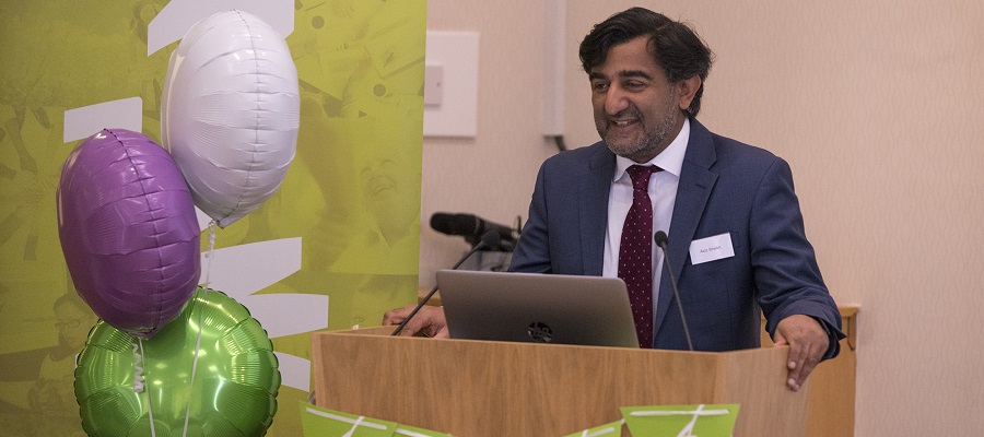 Aziz Sheikh launches new AUKCAR website