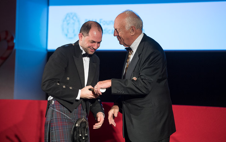 BMA Medfash Award George Valiotis Receives Award