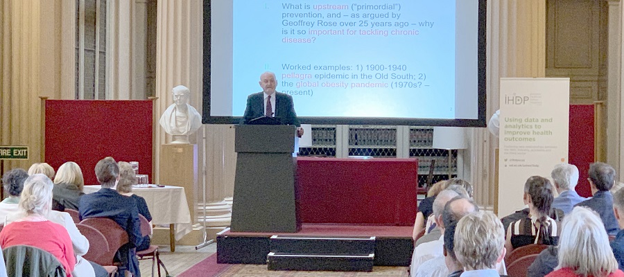 John Frank delivering the IHDP annual lecture 2019 